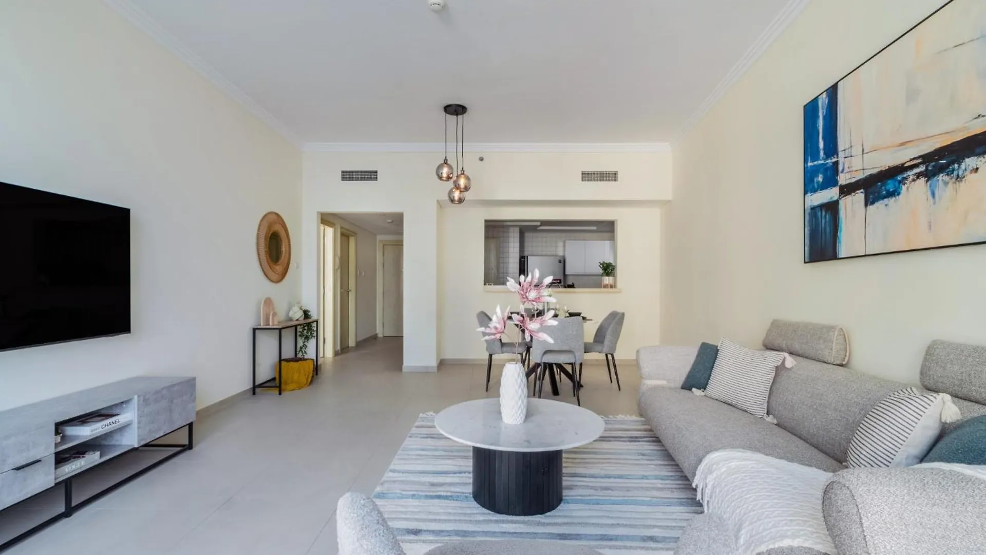 Beachy Getaway In Jbr With Private Beach Access Dubai 0*,  United Arab Emirates