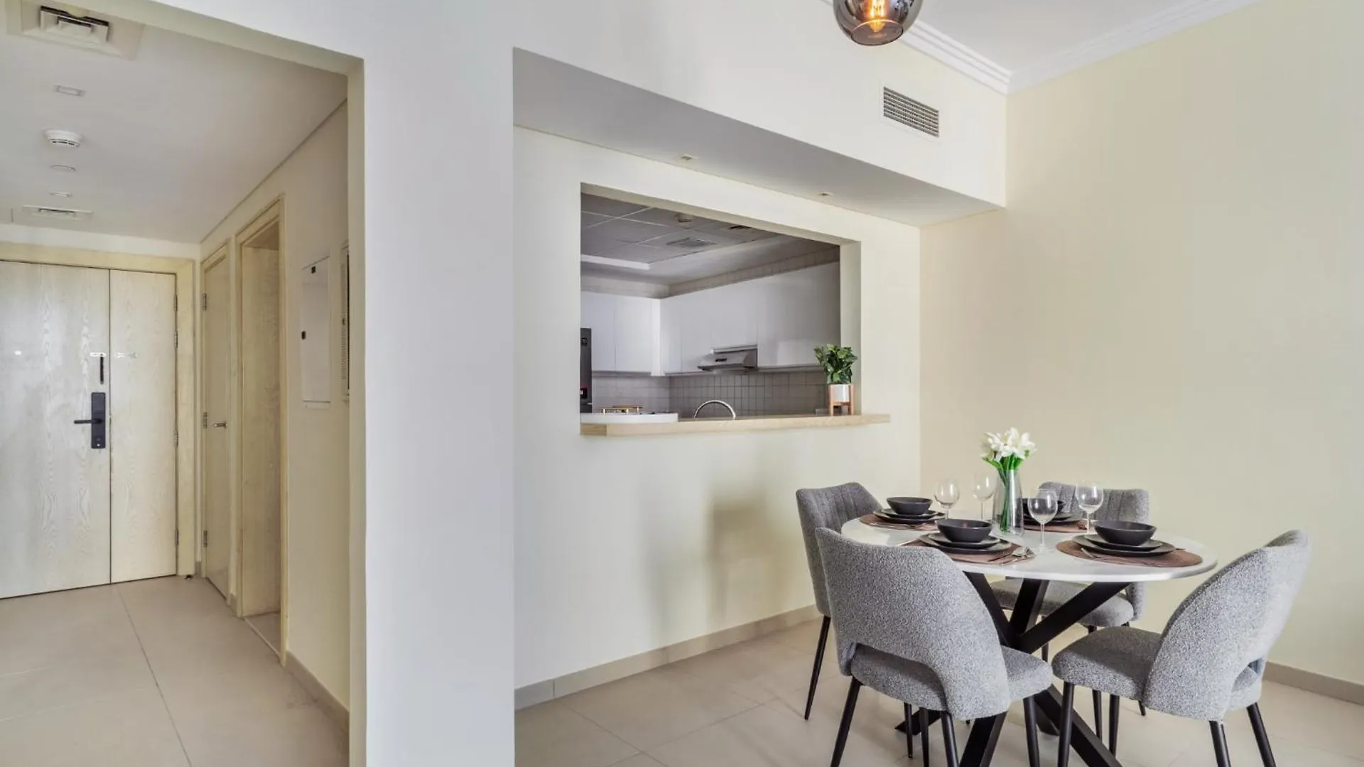 Beachy Getaway In Jbr With Private Beach Access Dubai Apartment